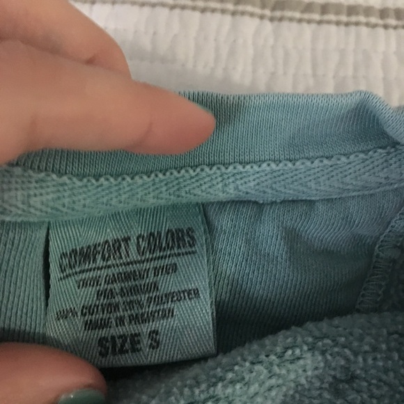 sweatshirt - Picture 4 of 4